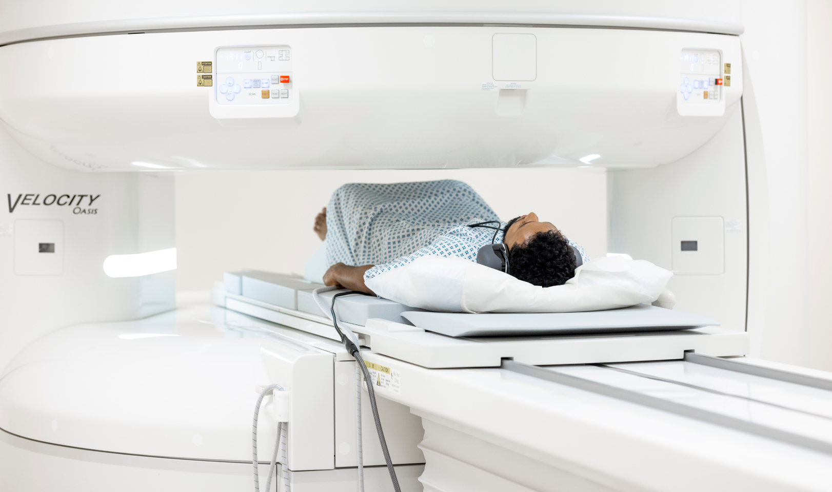 The open-concept scanner meaningfully reduces claustrophobia and makes room for bariatric concerns.